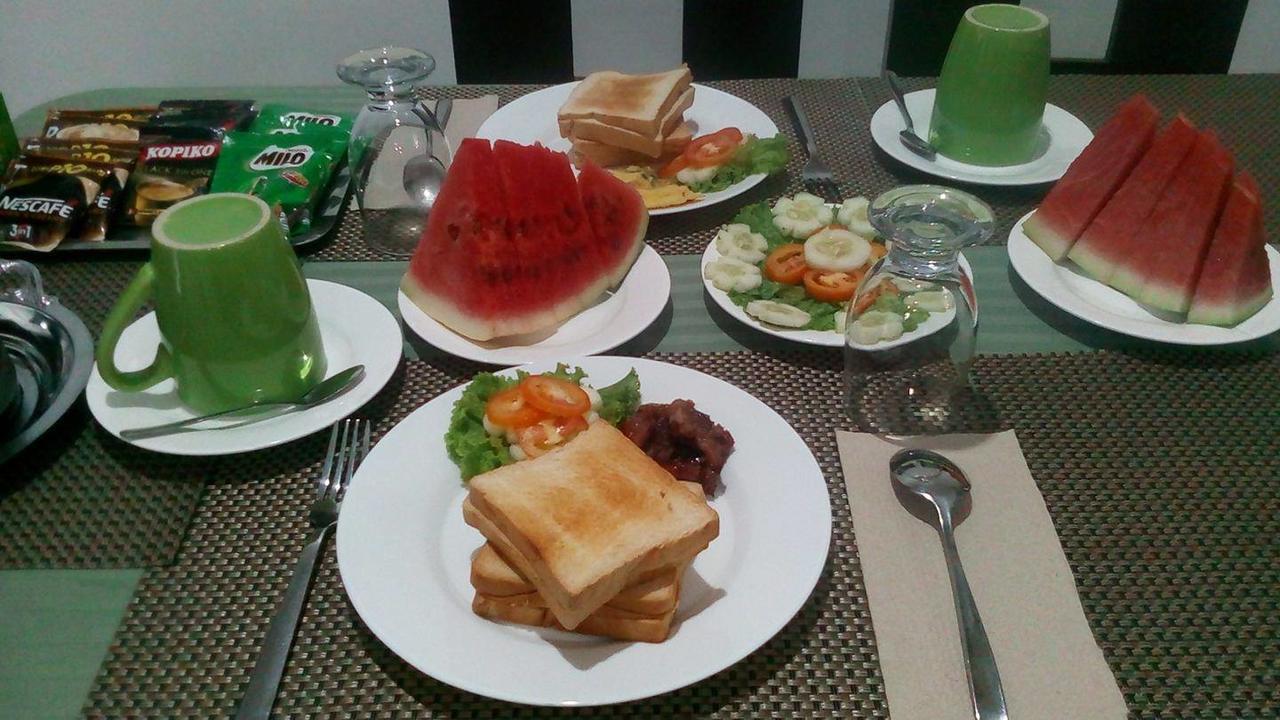 Bed and Breakfast Abeth'S Haven Puerto Princesa Exterior foto